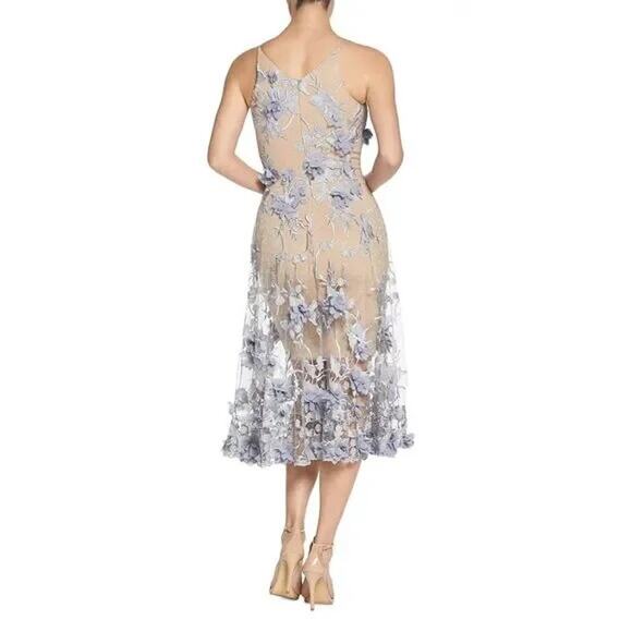 NWT Dress the Population 'Audrey' Floral Applique Midi Dress Size Medium - Picture 3 of 3